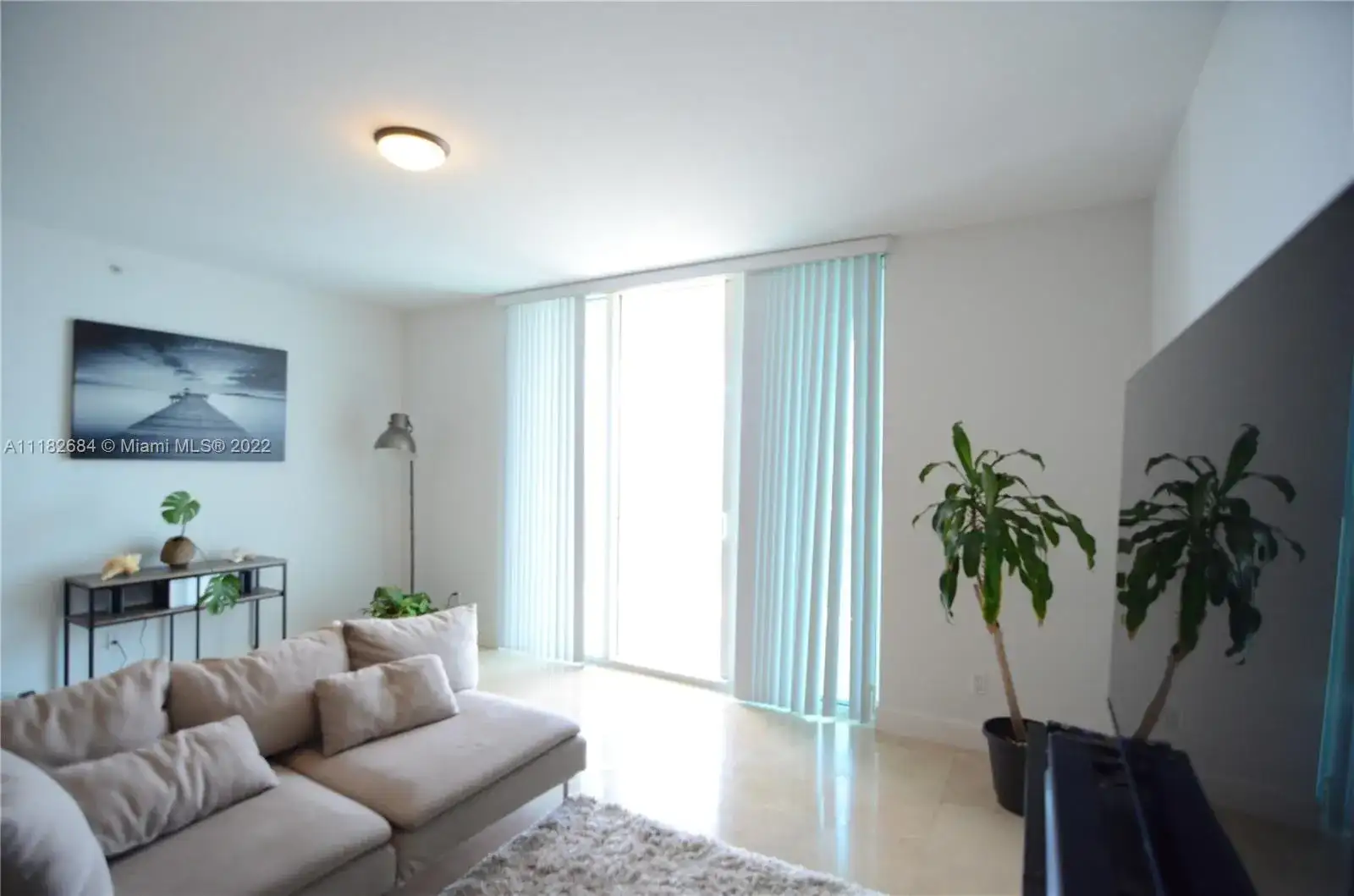14951 Royal Oaks Ln # 2204, North Miami FL 33181 photo 2