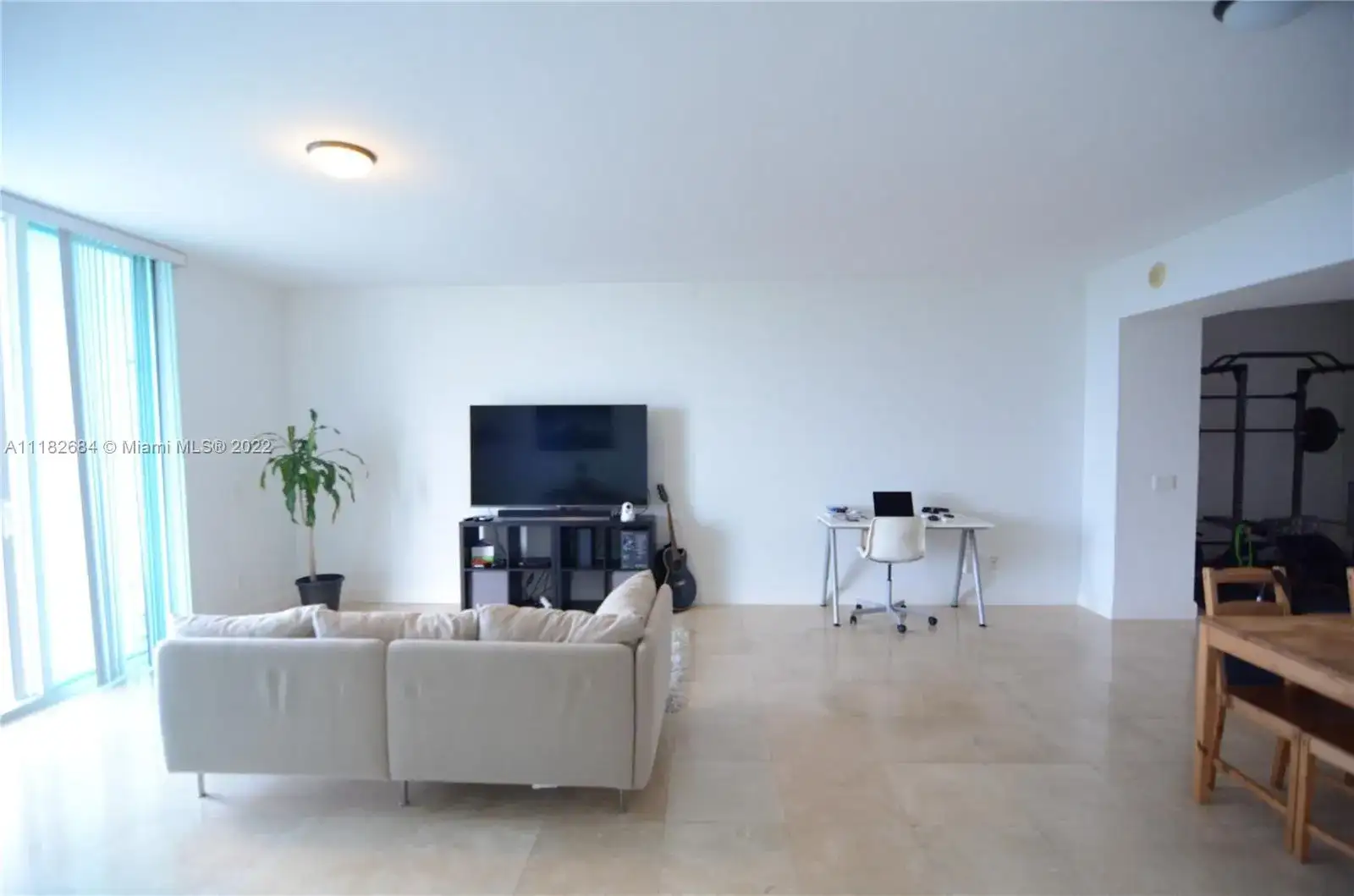 14951 Royal Oaks Ln # 2204, North Miami FL 33181 photo 3