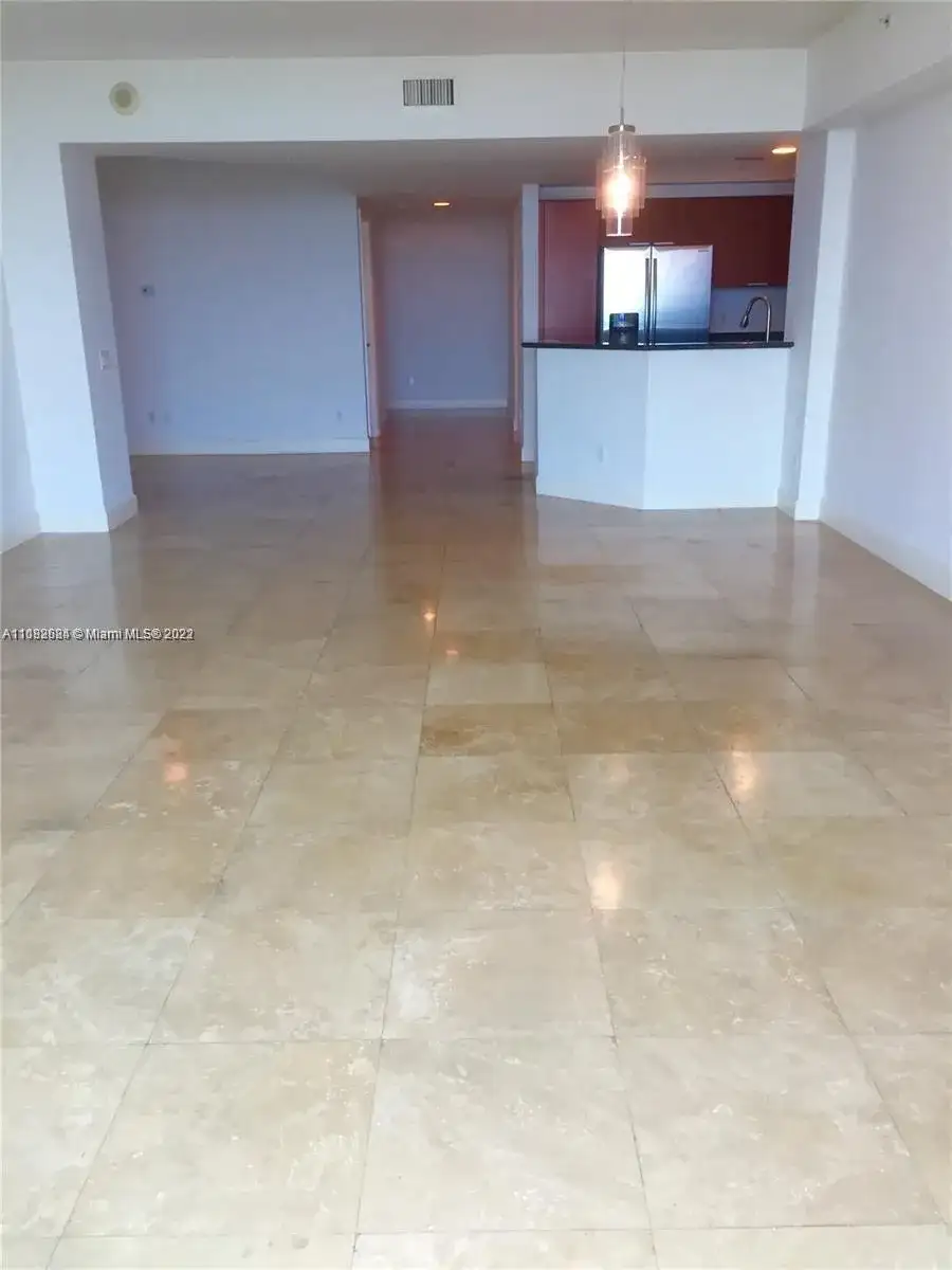 14951 Royal Oaks Ln # 2204, North Miami FL 33181 photo 4