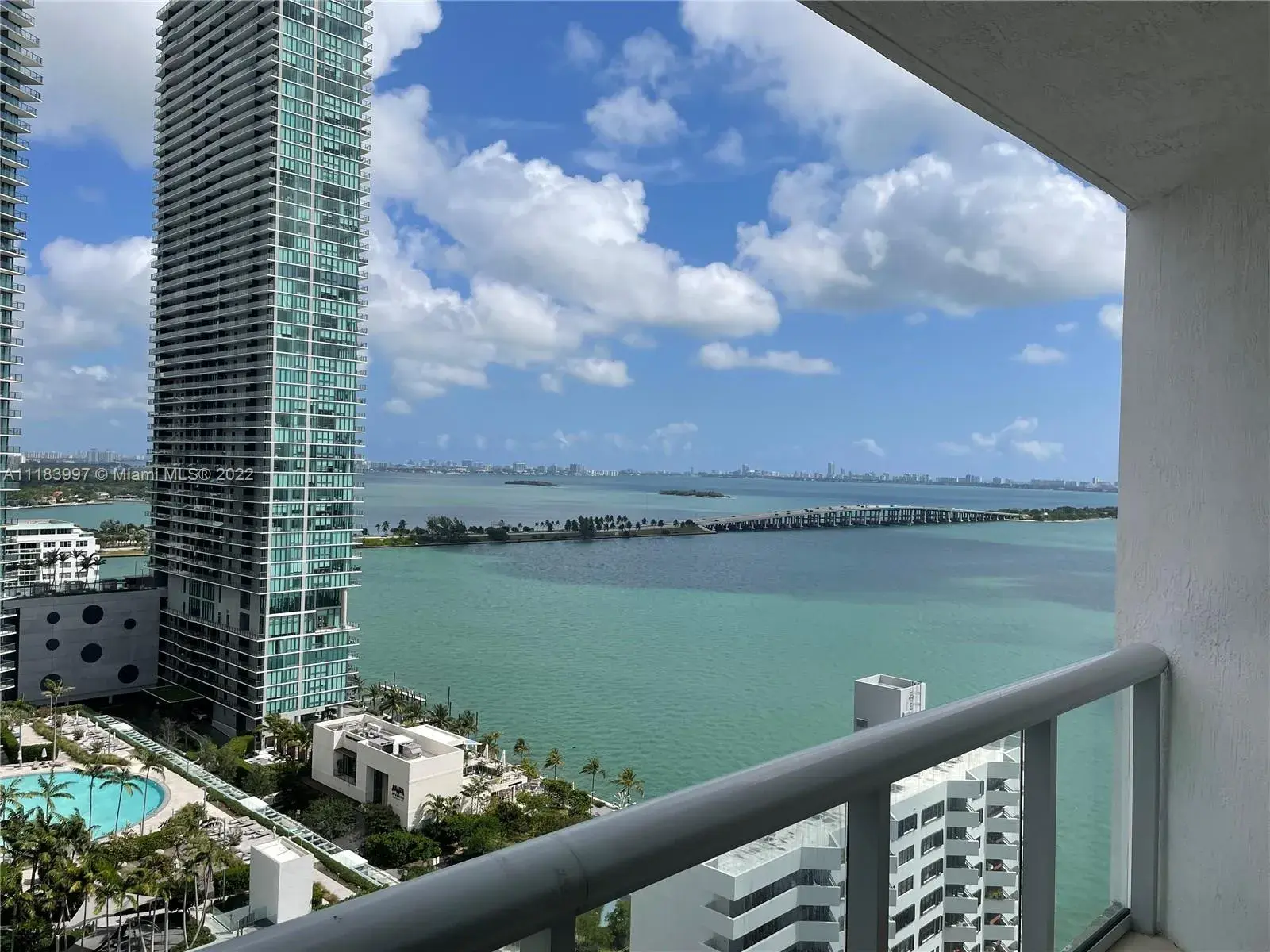 480 NE 30th St # 2004, Miami FL 33137