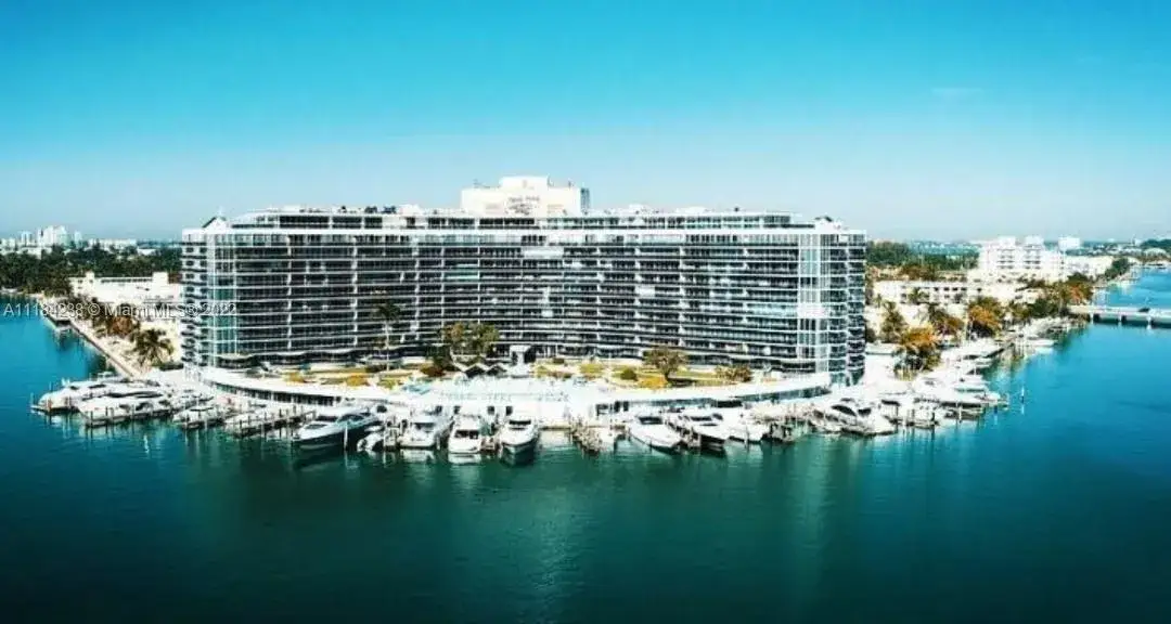1 bedroom 2 bath Residential for sale at 900 Bay Dr # 721, Miami Beach FL 33141