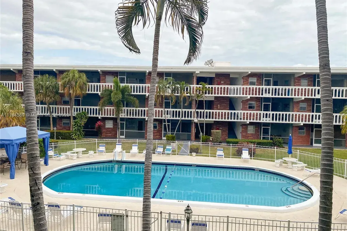 181 NE 14th Ave # 22B, Hallandale Beach FL 33009