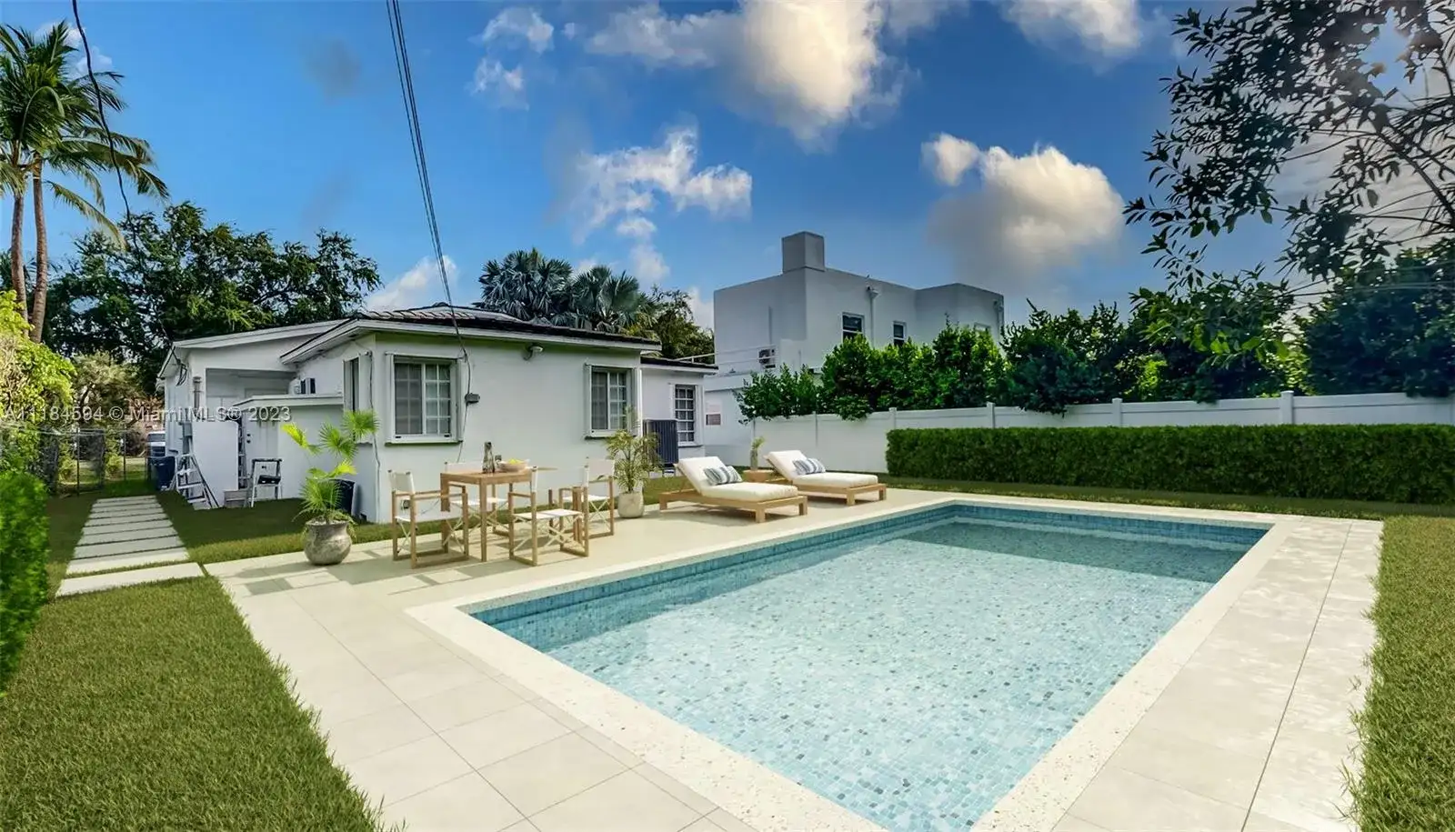 535 W 51st St, Miami Beach FL 33140 photo 3