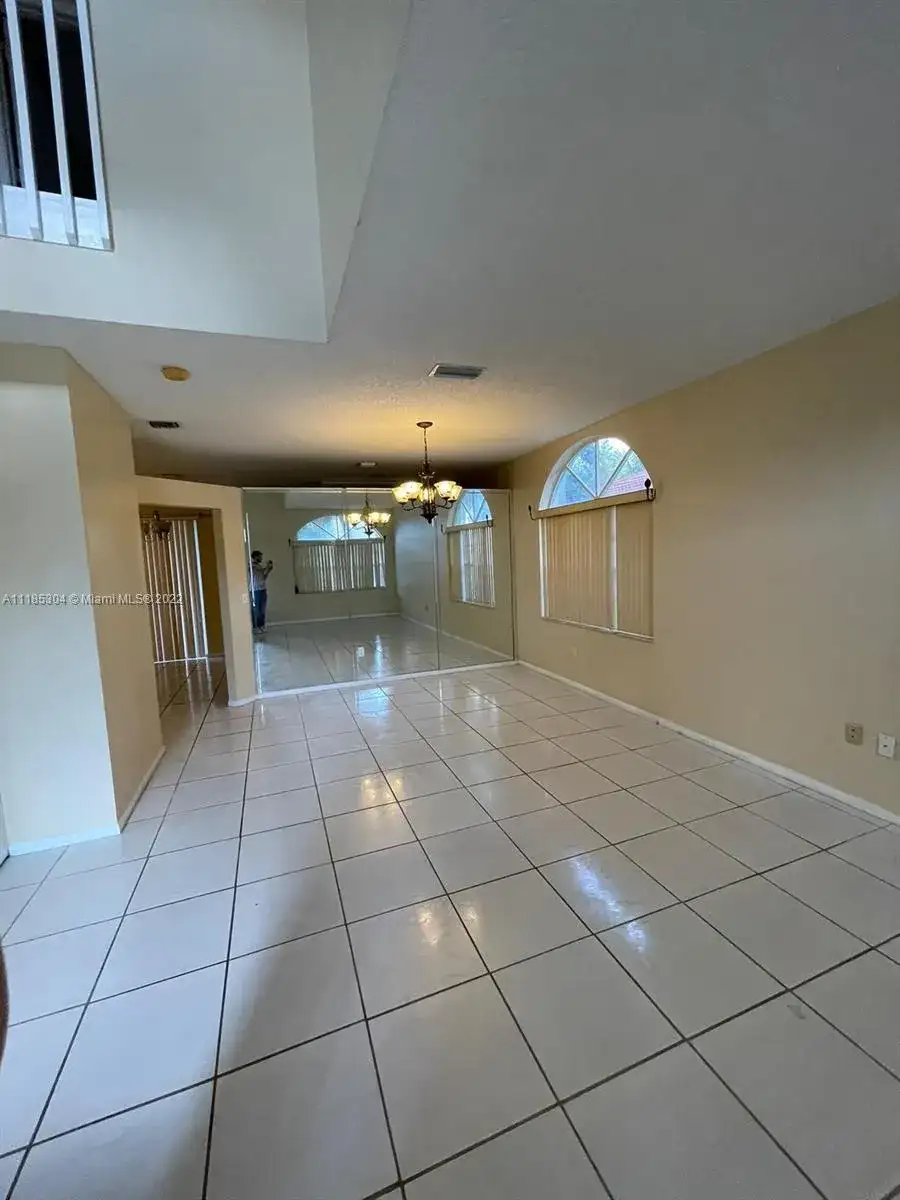 335 NW 152nd Ln, Pembroke Pines FL 33028 photo 3