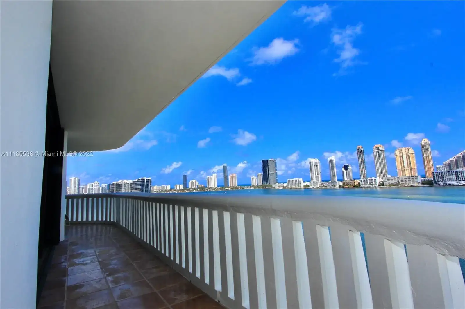 3000 Island Blvd # 1106, Aventura FL 33160 photo 3