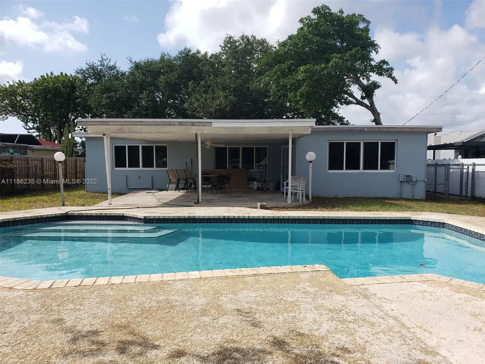 3407 N Longfellow Cir, Hollywood FL 33021