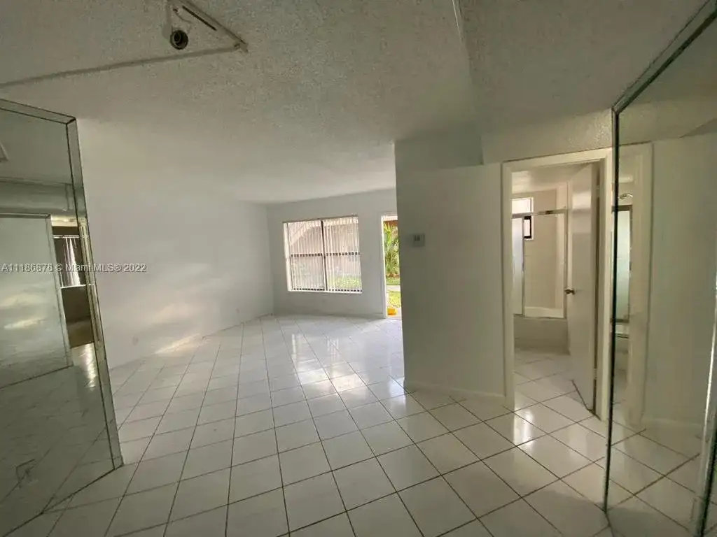 10041 Winding Lake rd # 104, Sunrise FL 33351 photo 3