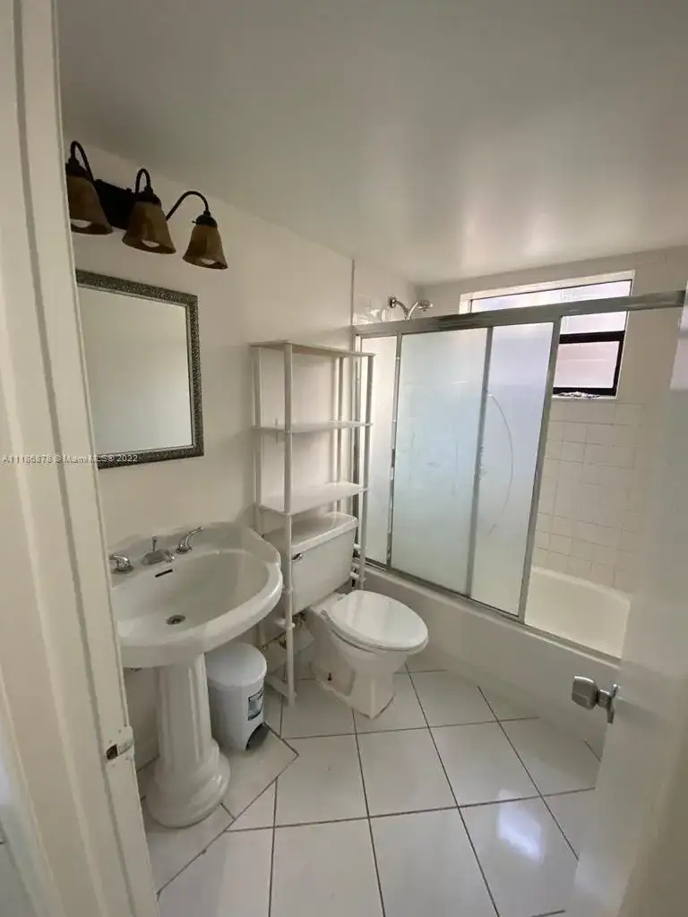 10041 Winding Lake rd # 104, Sunrise FL 33351 photo 4