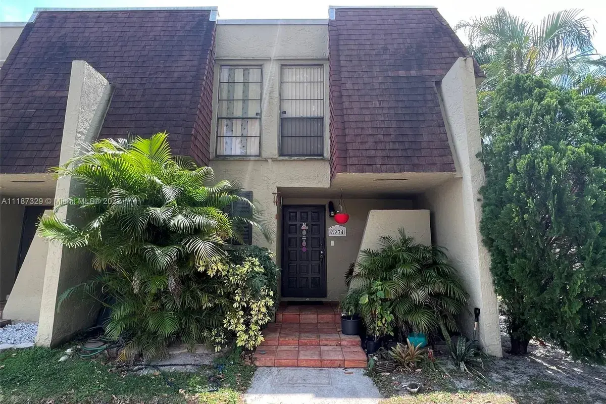 8934 Palm Tree Ln # 8934, Pembroke Pines FL 33024