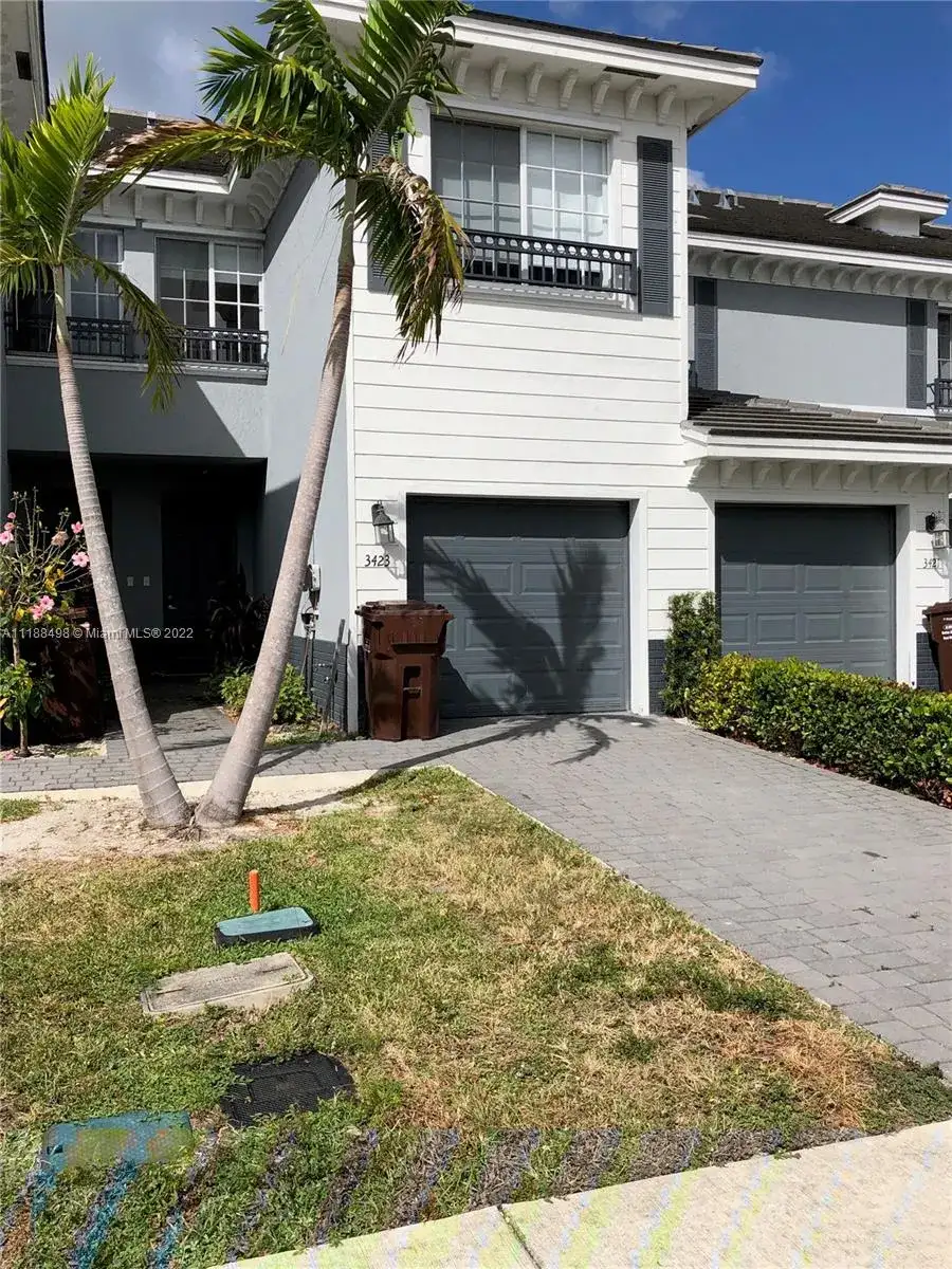 3423 NW 13th St, Lauderhill FL 33311 photo 3