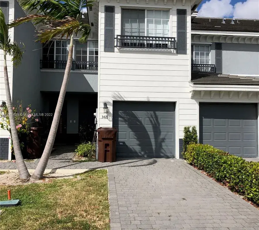 3423 NW 13th St, Lauderhill FL 33311
