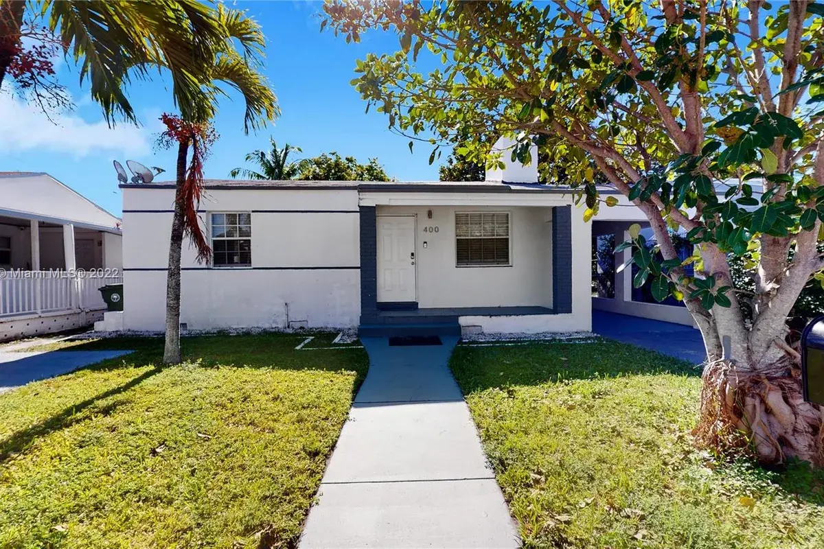 400 NW 46th St, Miami FL 33127