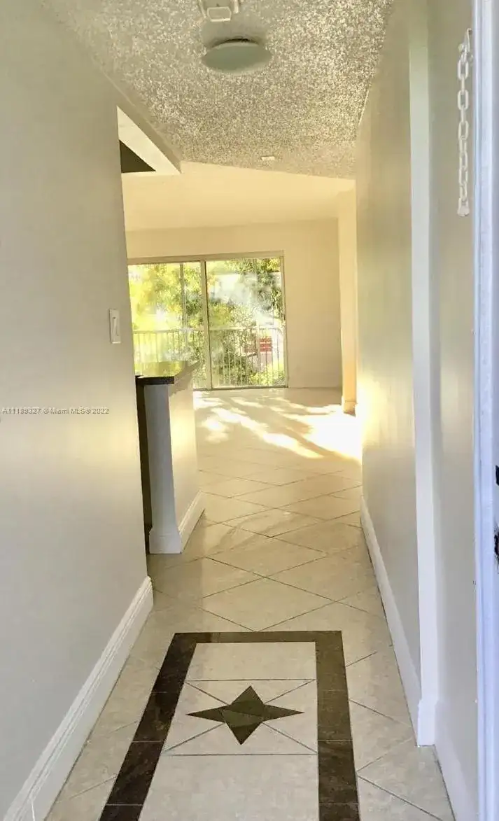 1100 NW 87th Ave # 304, Coral Springs FL 33071 photo 3