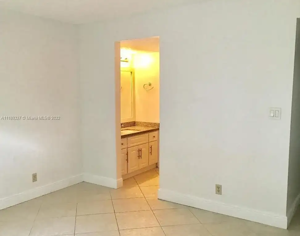 1100 NW 87th Ave # 304, Coral Springs FL 33071 photo 5