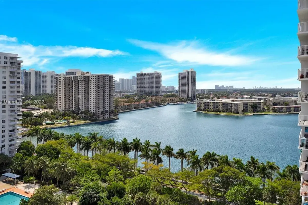 2801 NE 183rd St # 1602W, Aventura FL 33160