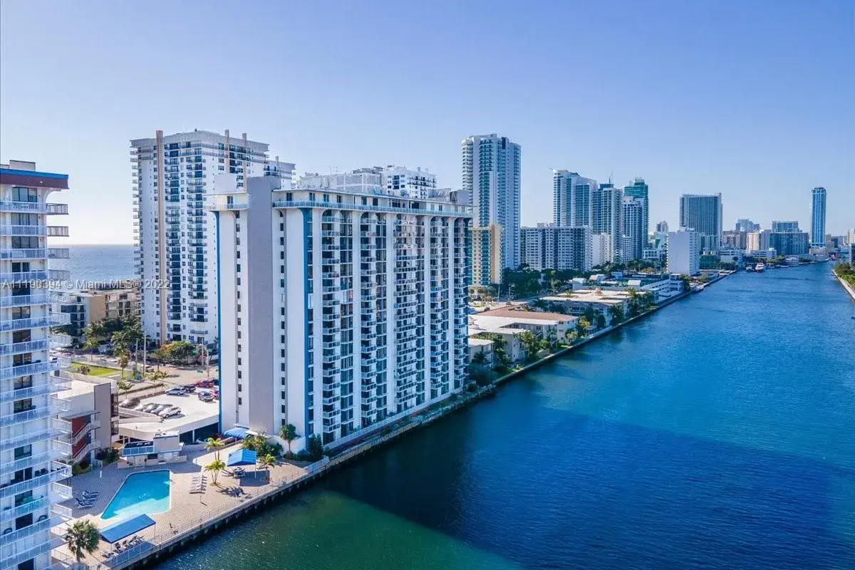 1600 S Ocean Dr # 7B, Hollywood FL 33019