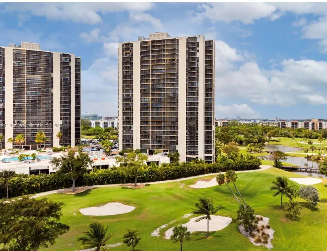 20379 W Country Club Dr # 1440, Aventura FL 33180