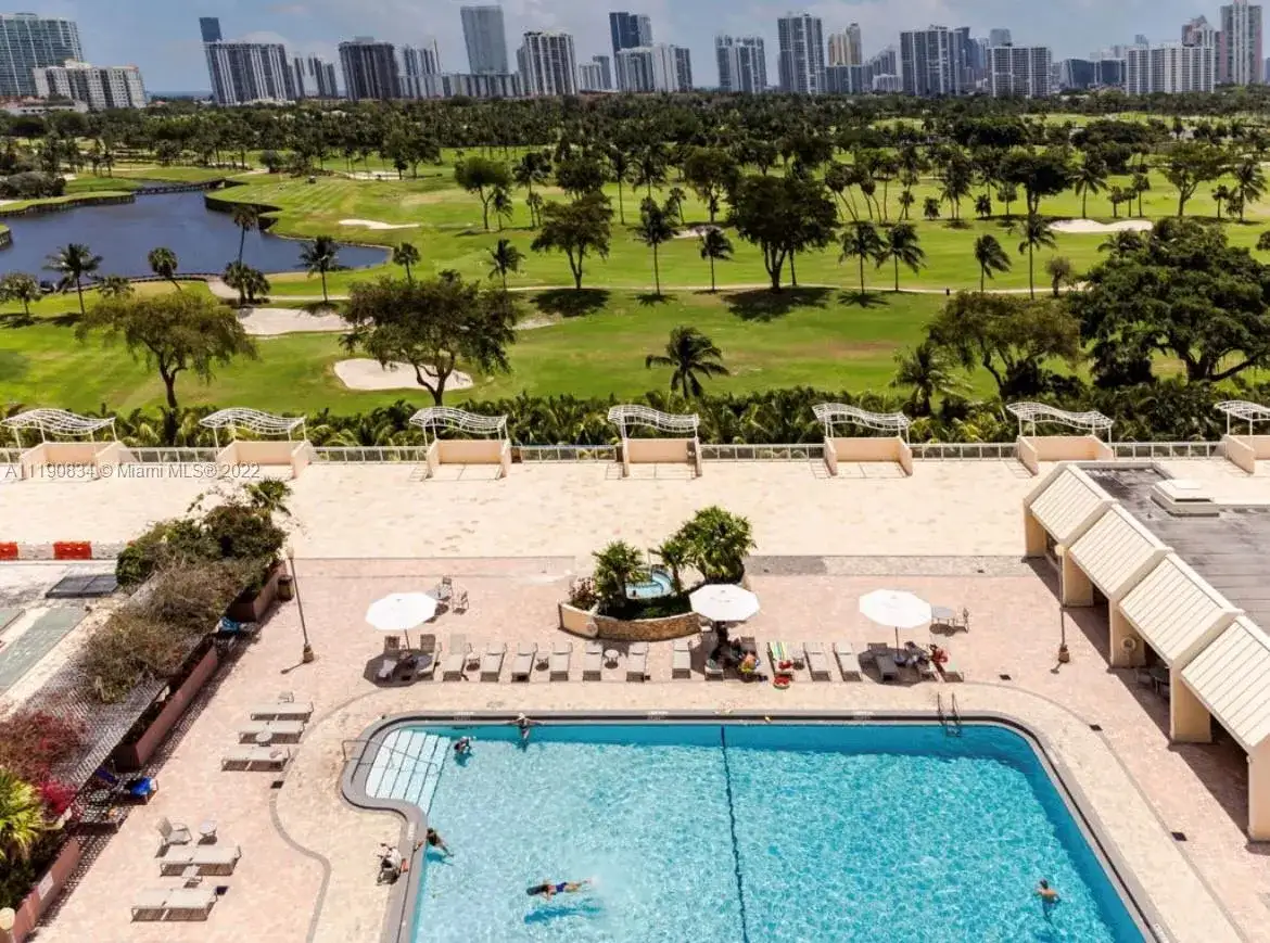20379 W Country Club Dr # 1440, Aventura FL 33180 photo 2