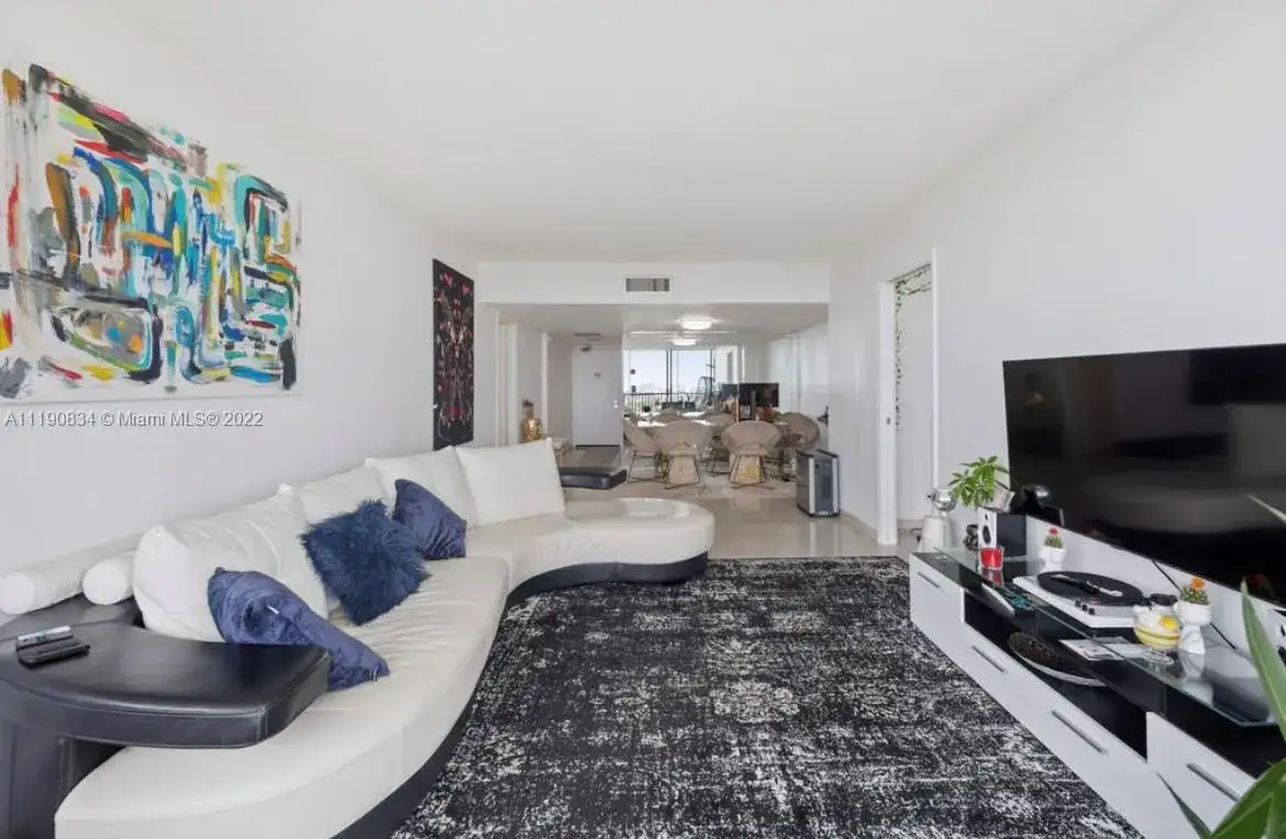 20379 W Country Club Dr # 1440, Aventura FL 33180 photo 4