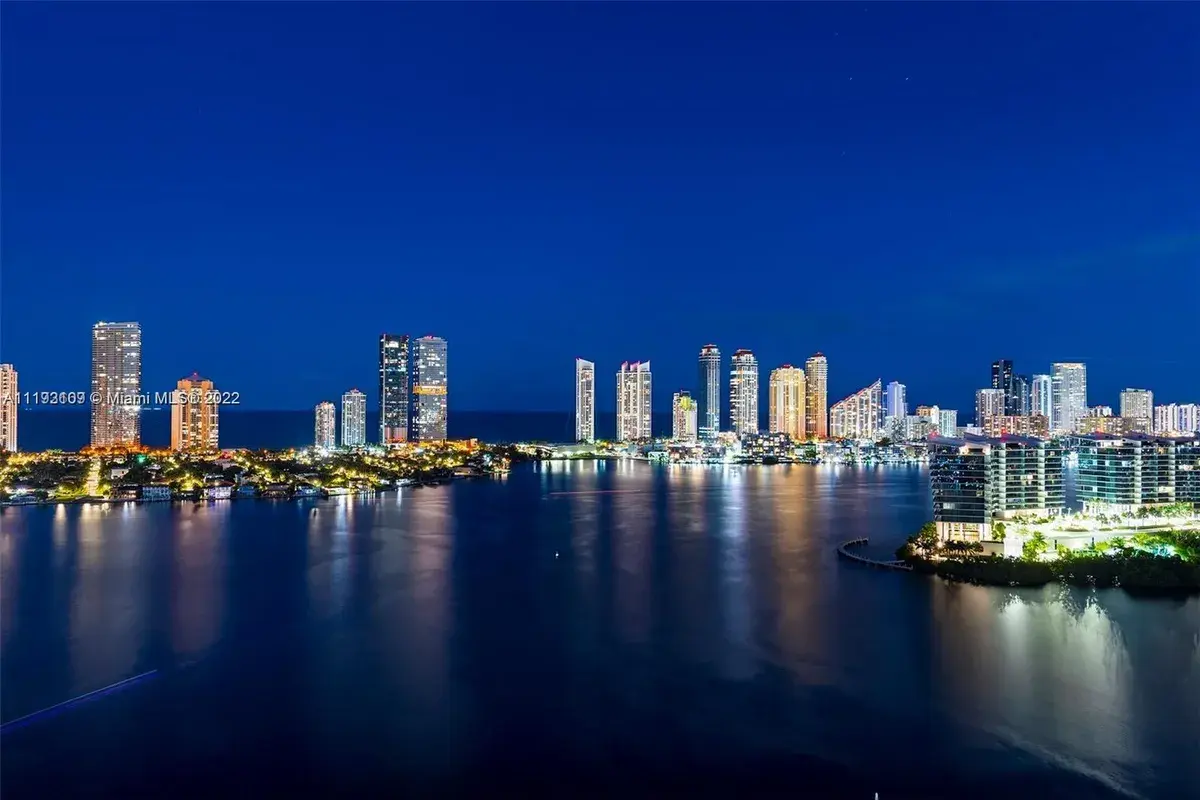 3370 NE 190th St # 3311, Aventura FL 33180