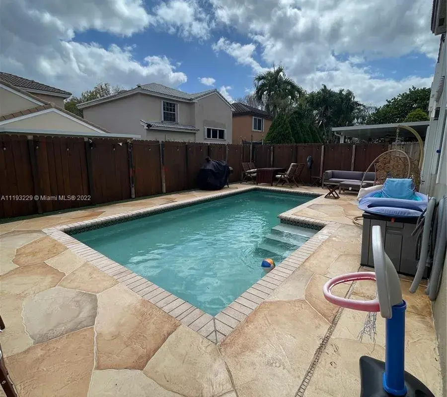 10764 Lenox Rd, Cooper City FL 33026