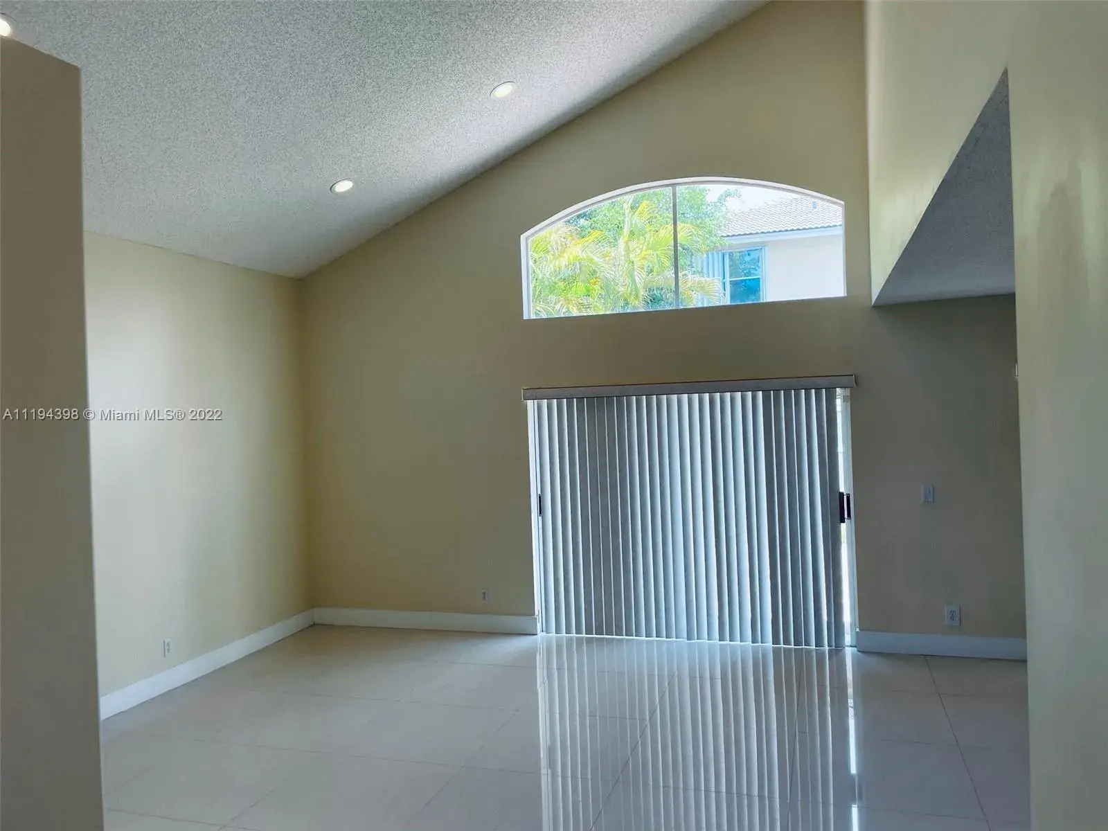5002 SW 35th Ter, Hollywood FL 33312