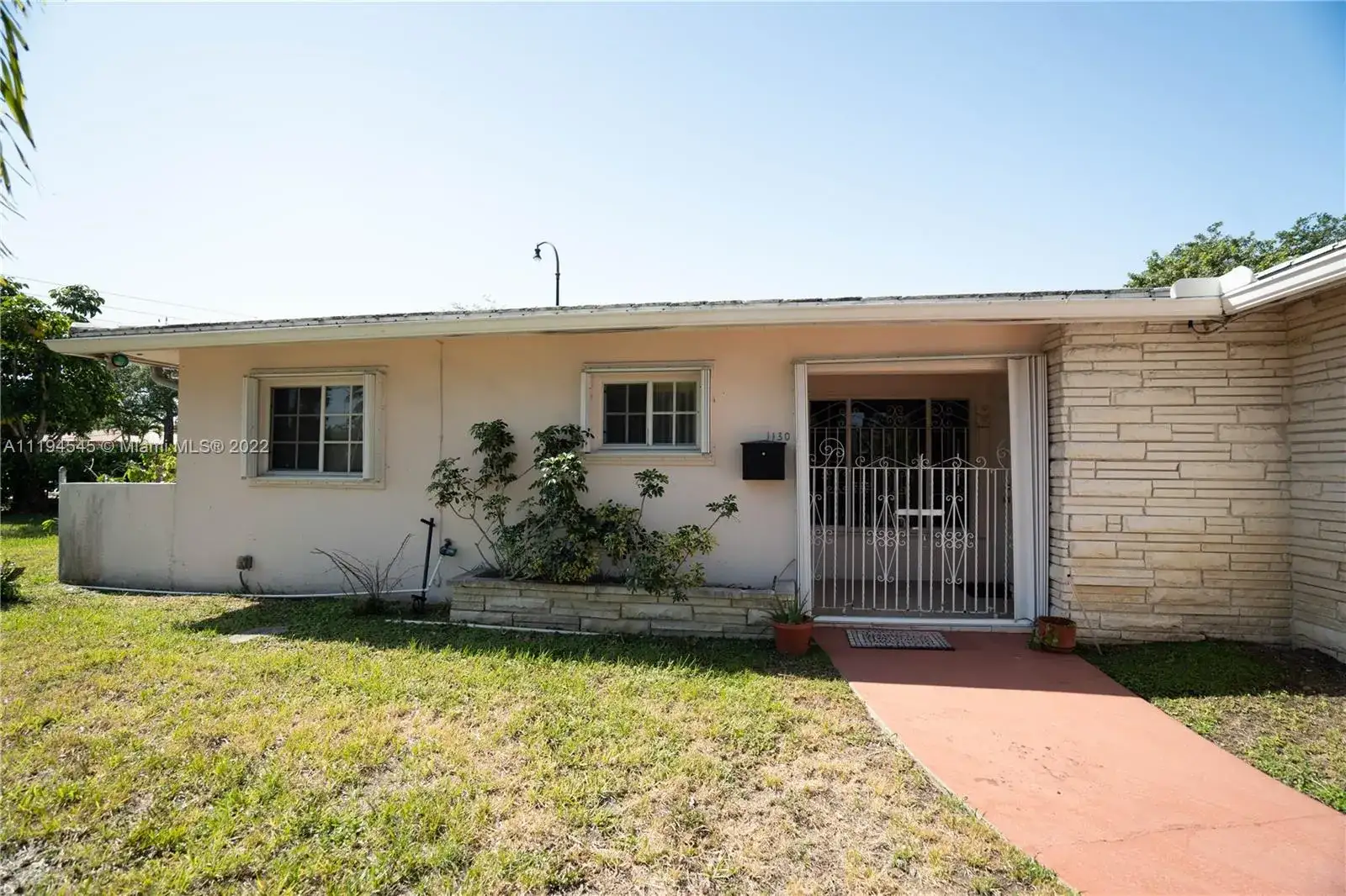 1130 NE 104th St, Miami Shores FL 33138 photo 3