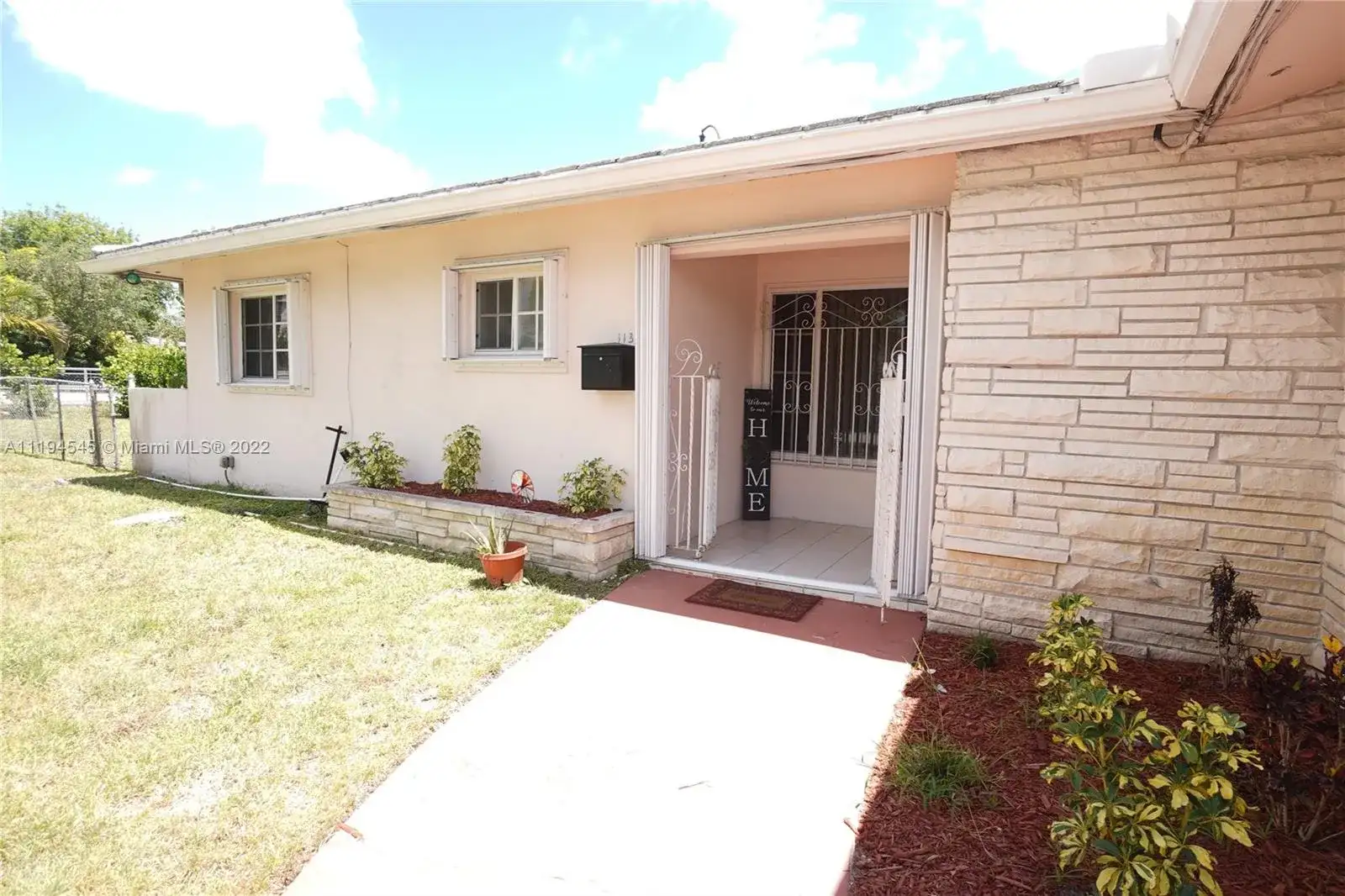 1130 NE 104th St, Miami Shores FL 33138 photo 4