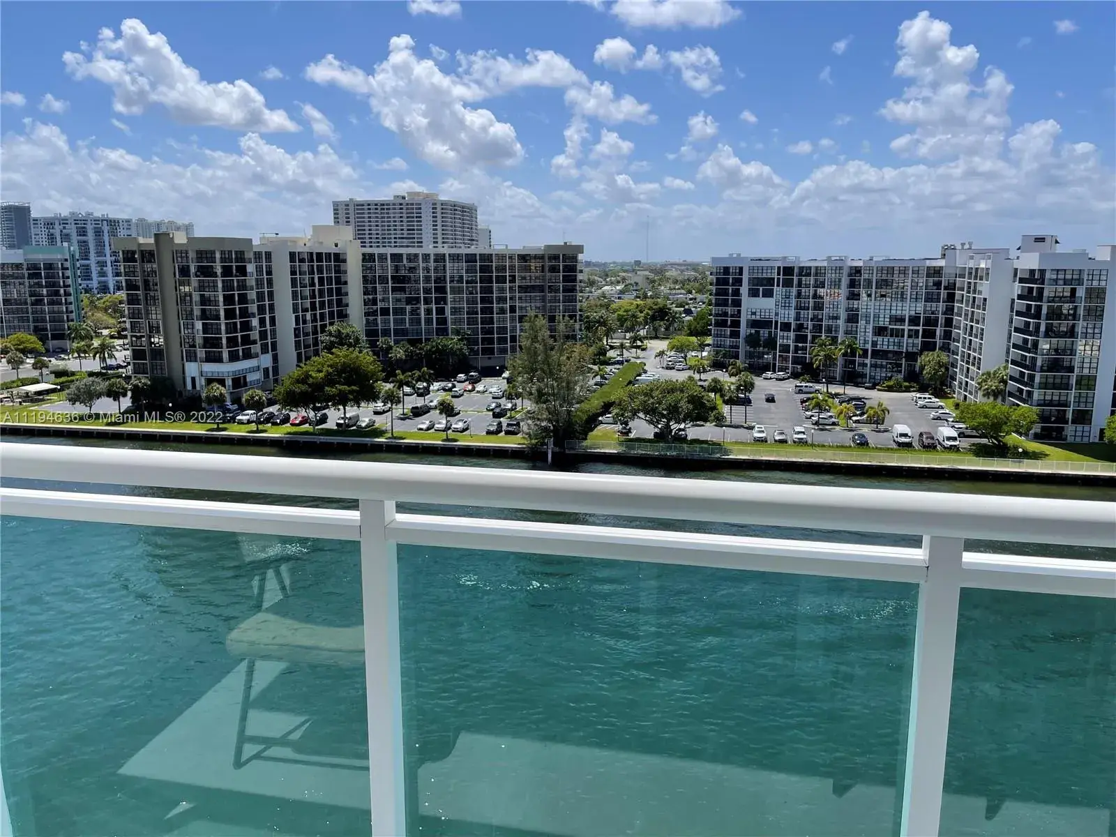 3000 S Ocean Dr # 900, Hollywood FL 33019