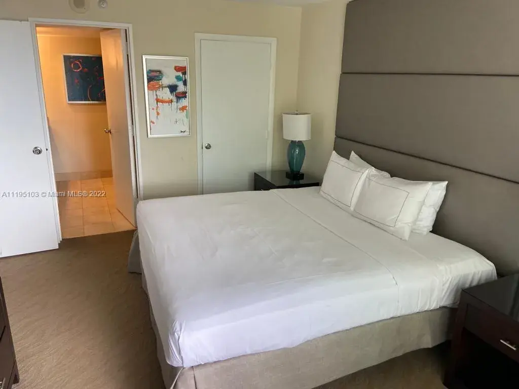 2670 E Sunrise Blvd # 521, Fort Lauderdale FL 33304