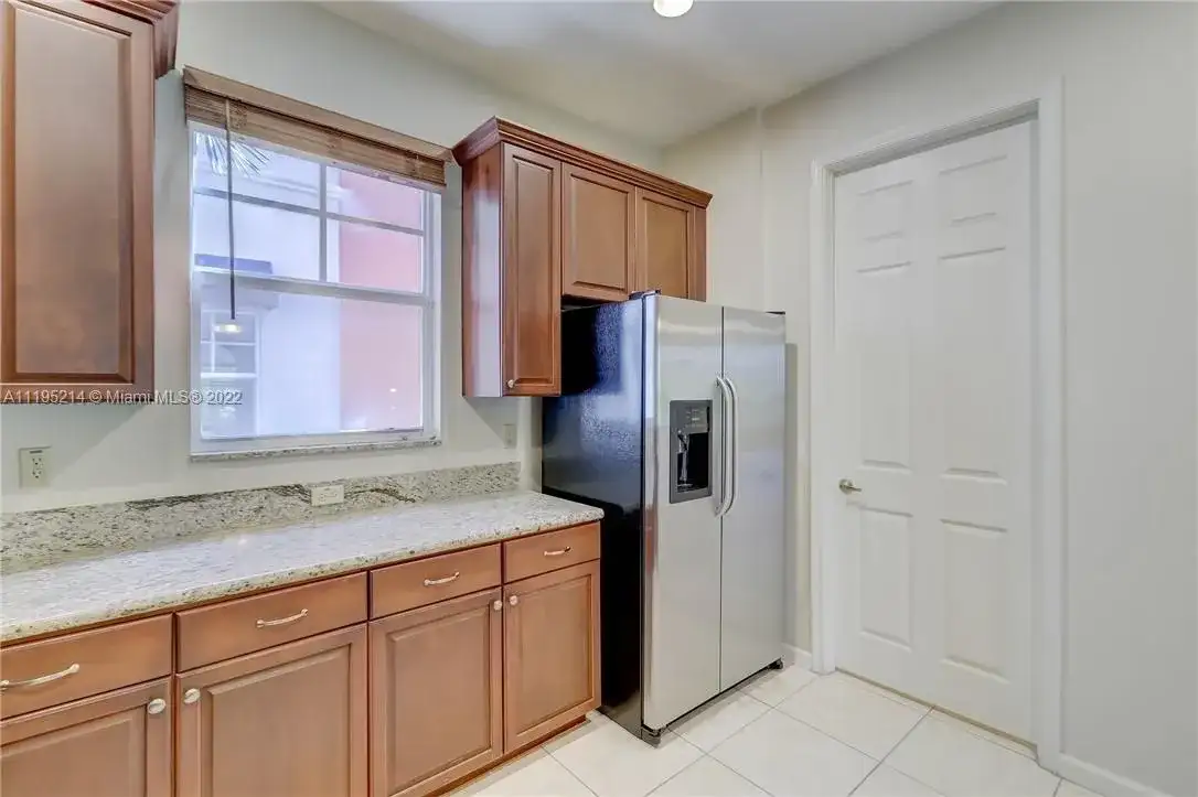 1033 NE 17th Way # 2102, Fort Lauderdale FL 33304 photo 3