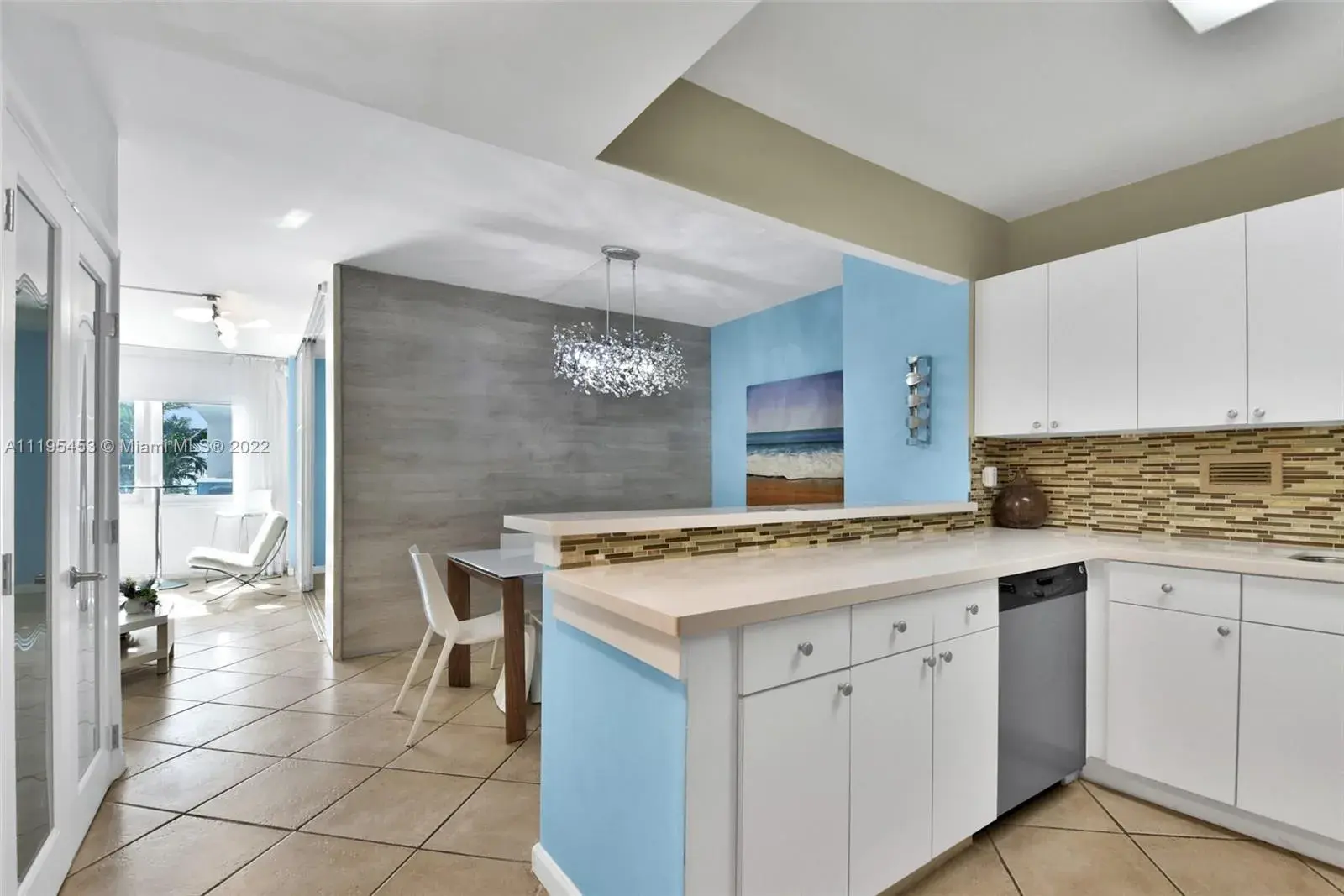 2301 Collins Ave # 523, Miami Beach FL 33139
