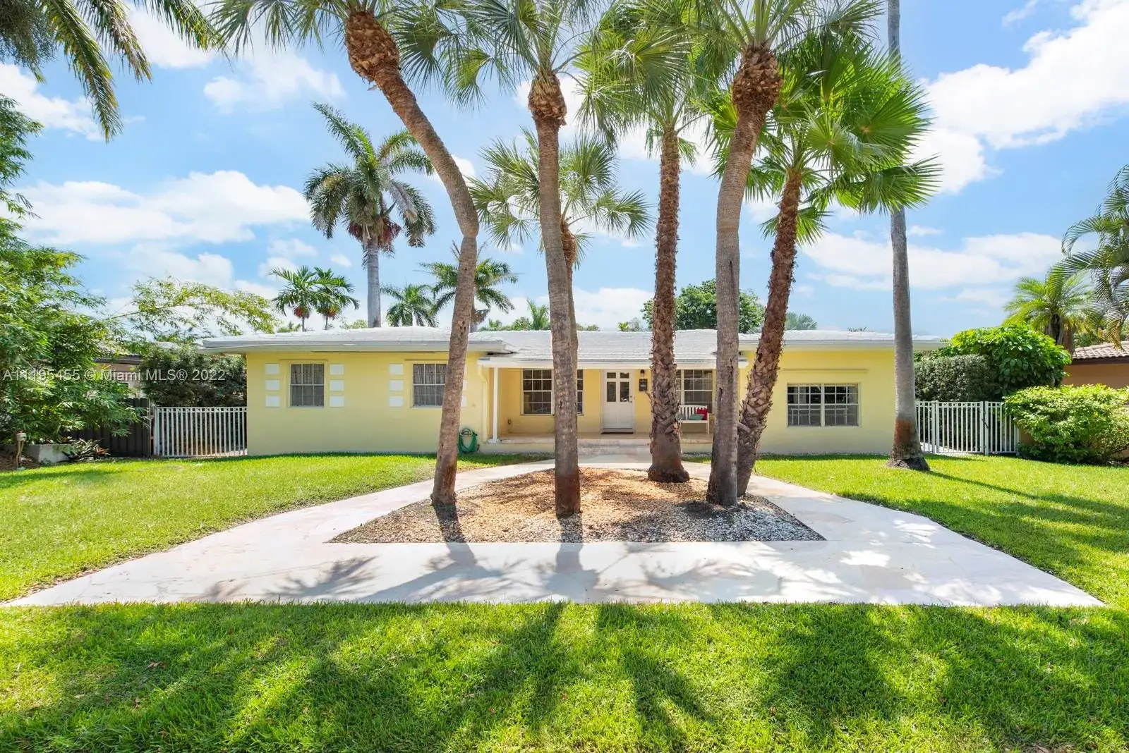 10618 NE 11th Ave, Miami Shores FL 33138 photo 2