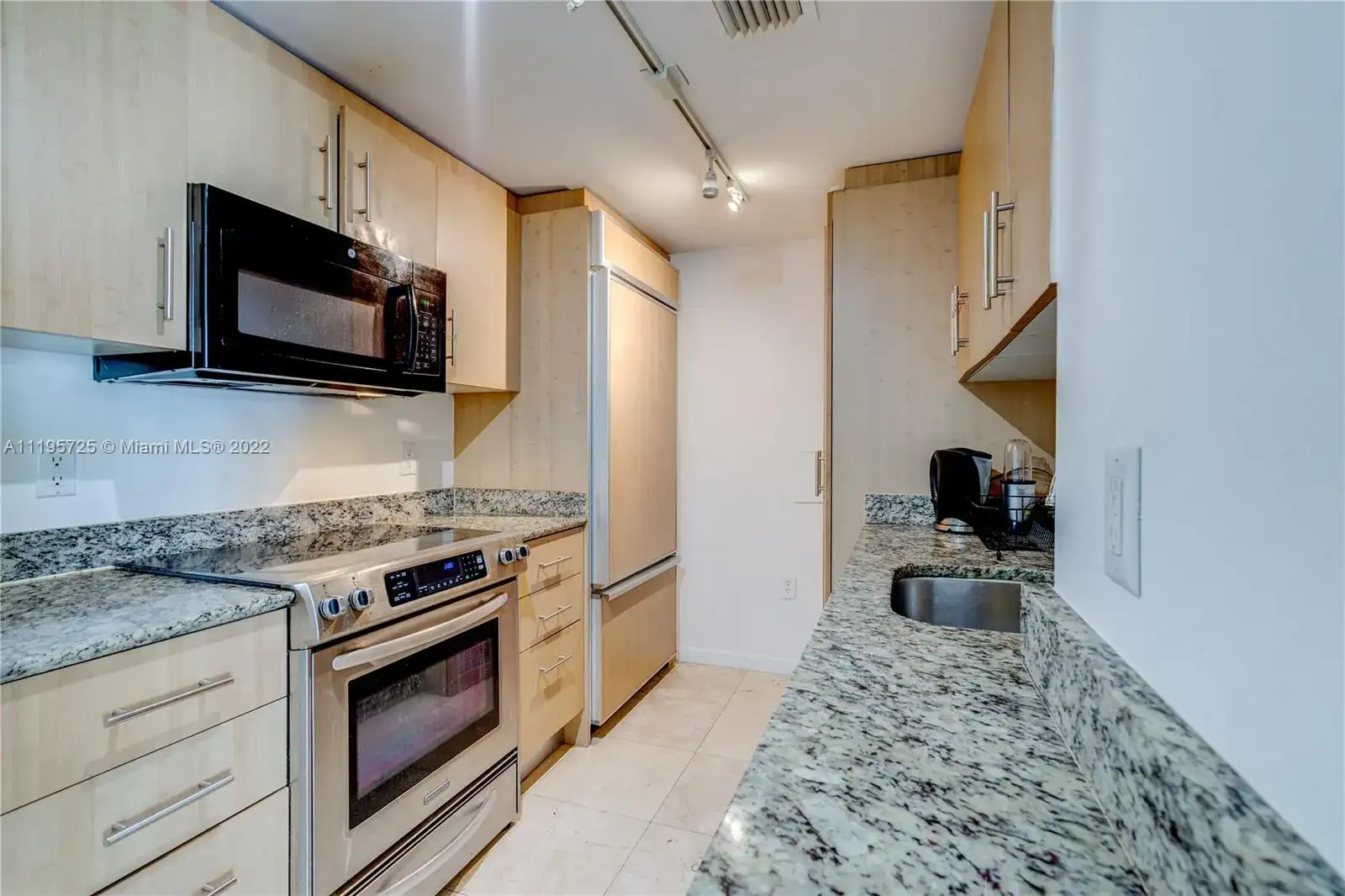 10275 Collins Ave # 223, Bal Harbour FL 33154 photo 3