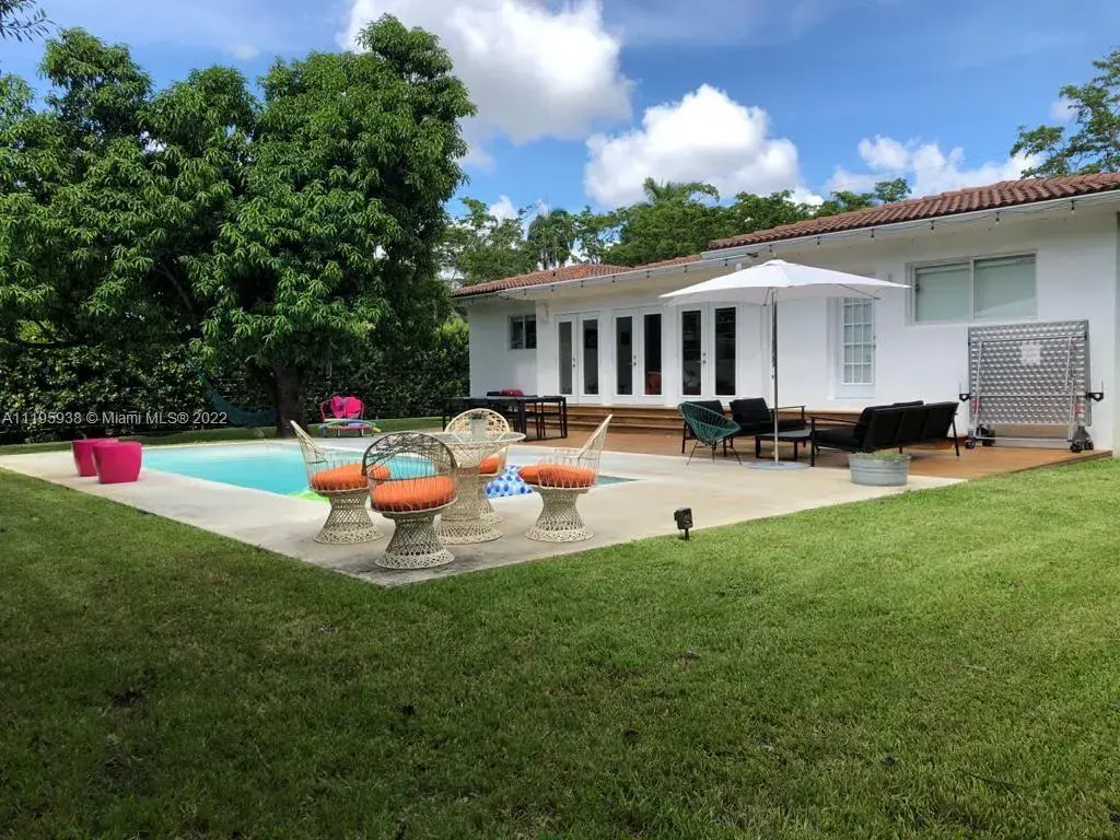 110 NW 87th St, El Portal FL 33150