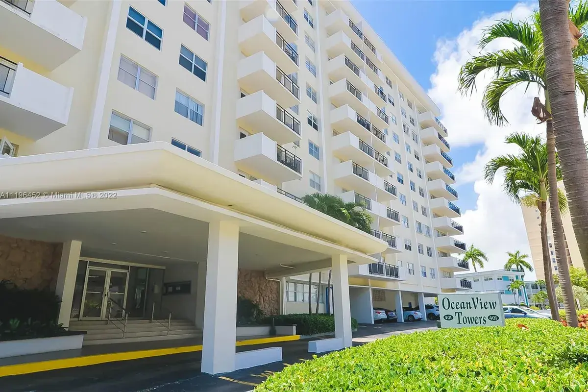 401 Golden Isles Dr # 703, Hallandale Beach FL 33009