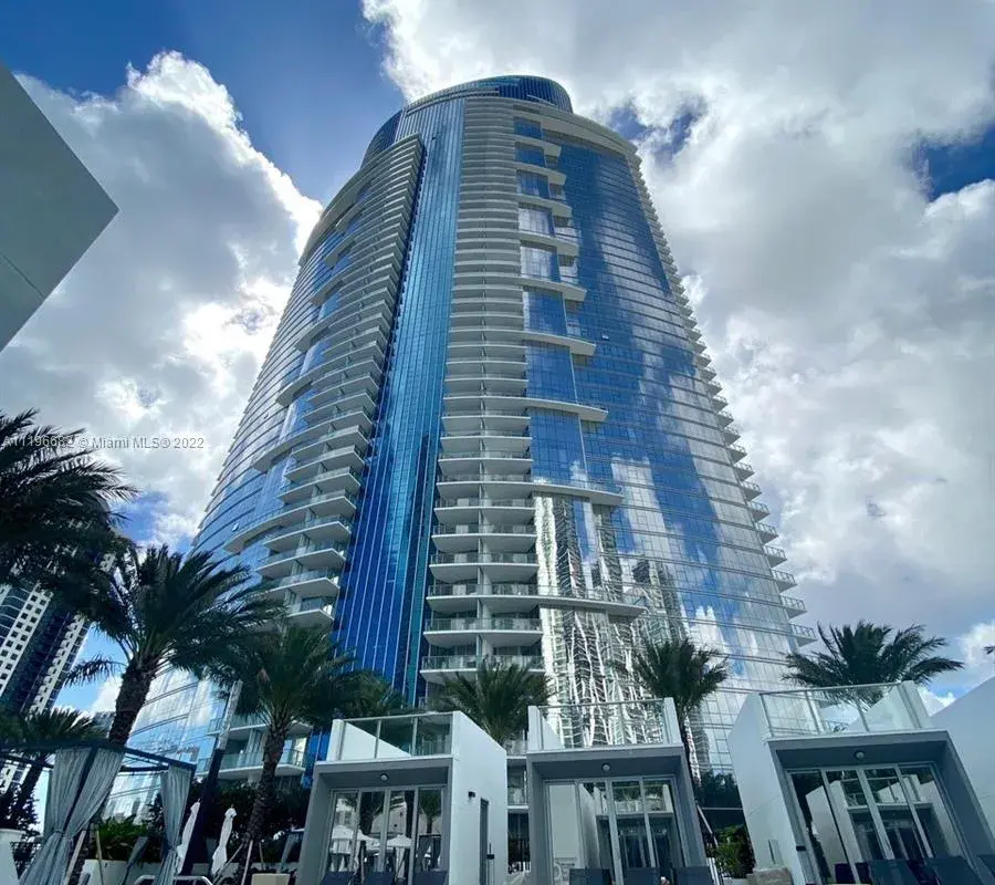 851 NE 1st Ave # 3707, Miami FL 33132
