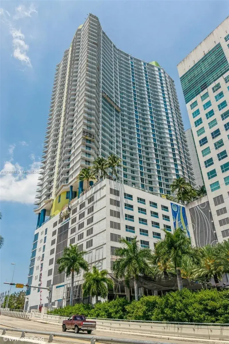 185 SW 7th St # 2103, Miami FL 33130