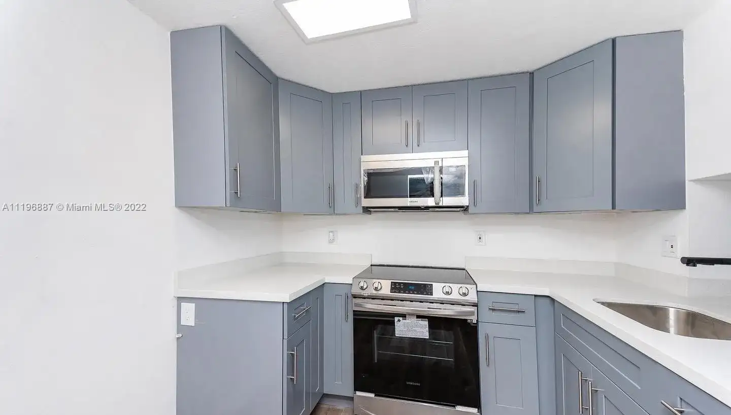 9350 Fontainebleau Blvd # 307, Miami FL 33172 photo 2