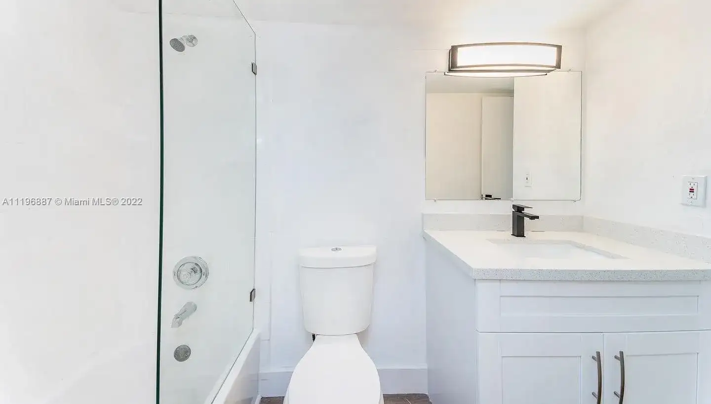 9350 Fontainebleau Blvd # 307, Miami FL 33172 photo 3