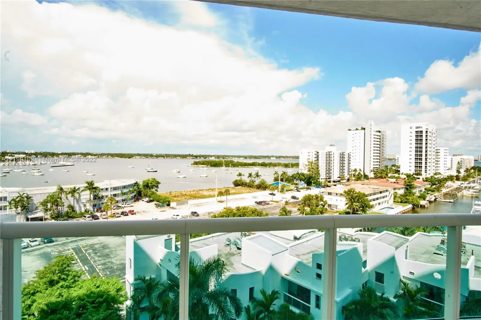 7900 Harbor Island Dr # 818, North Bay Village FL 33141 photo 4