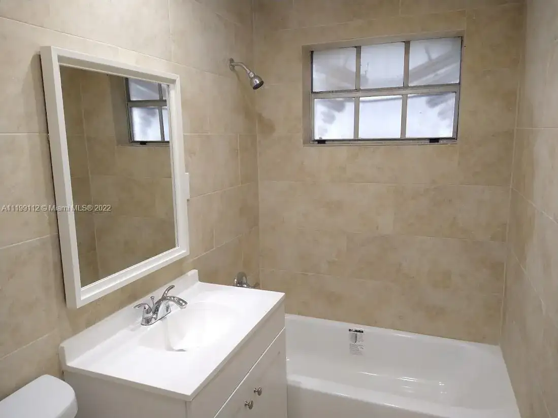 5441 SW 18th St, West Park FL 33023 photo 3
