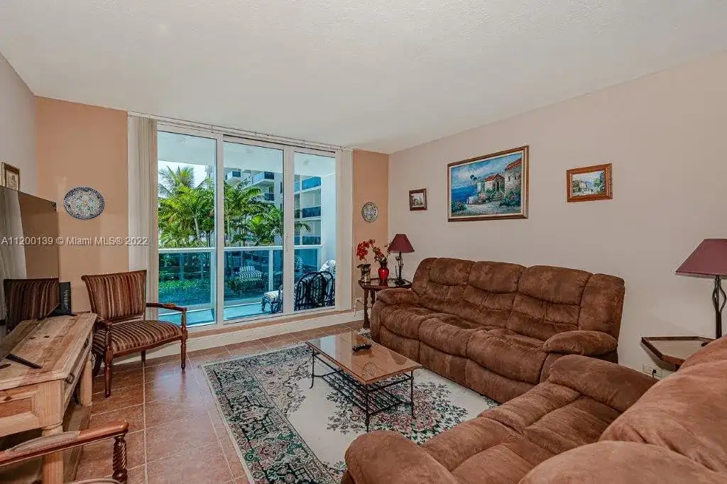 2301 Collins Ave # 525, Miami Beach FL 33139 photo 3