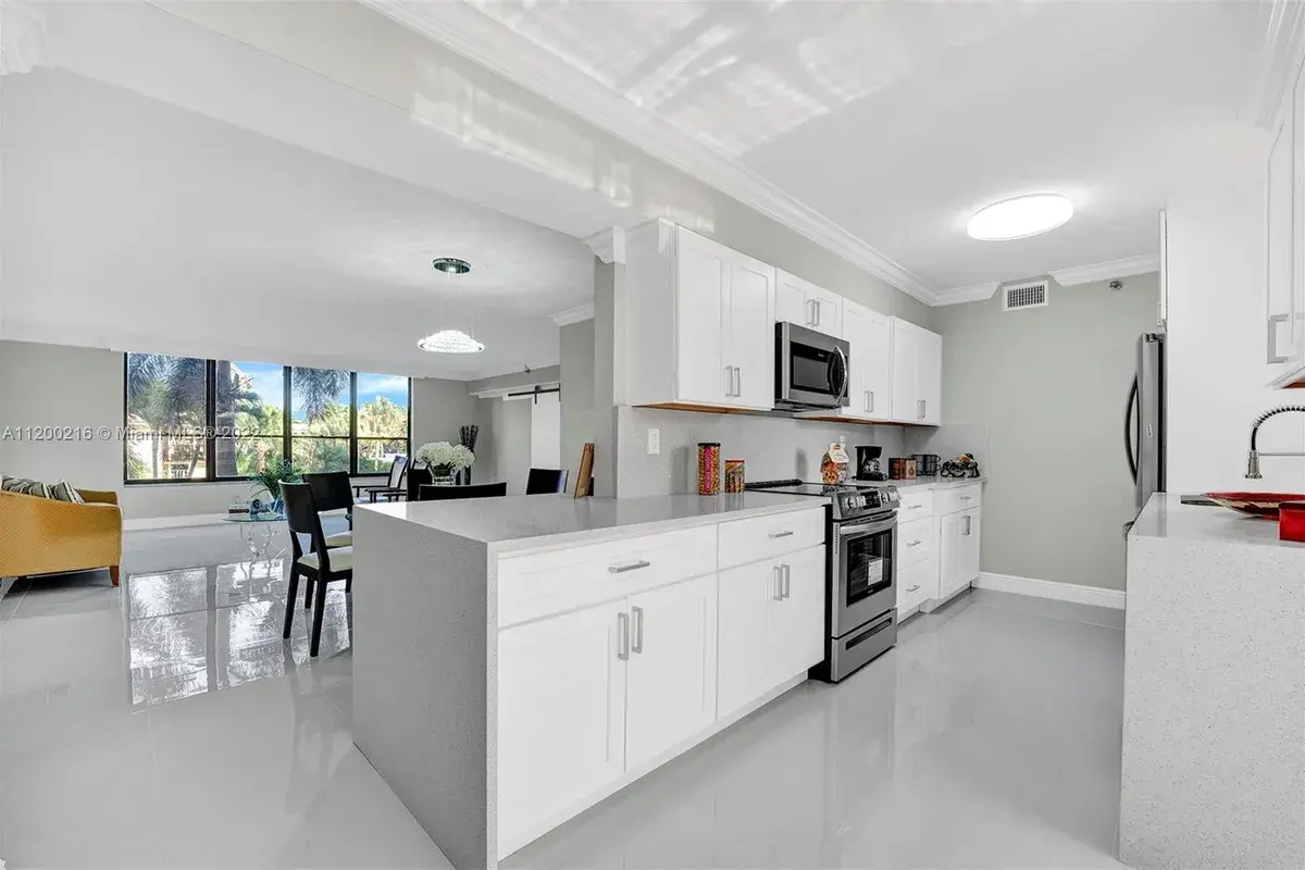 7209 Promenade Dr # 202, Boca Raton FL 33433