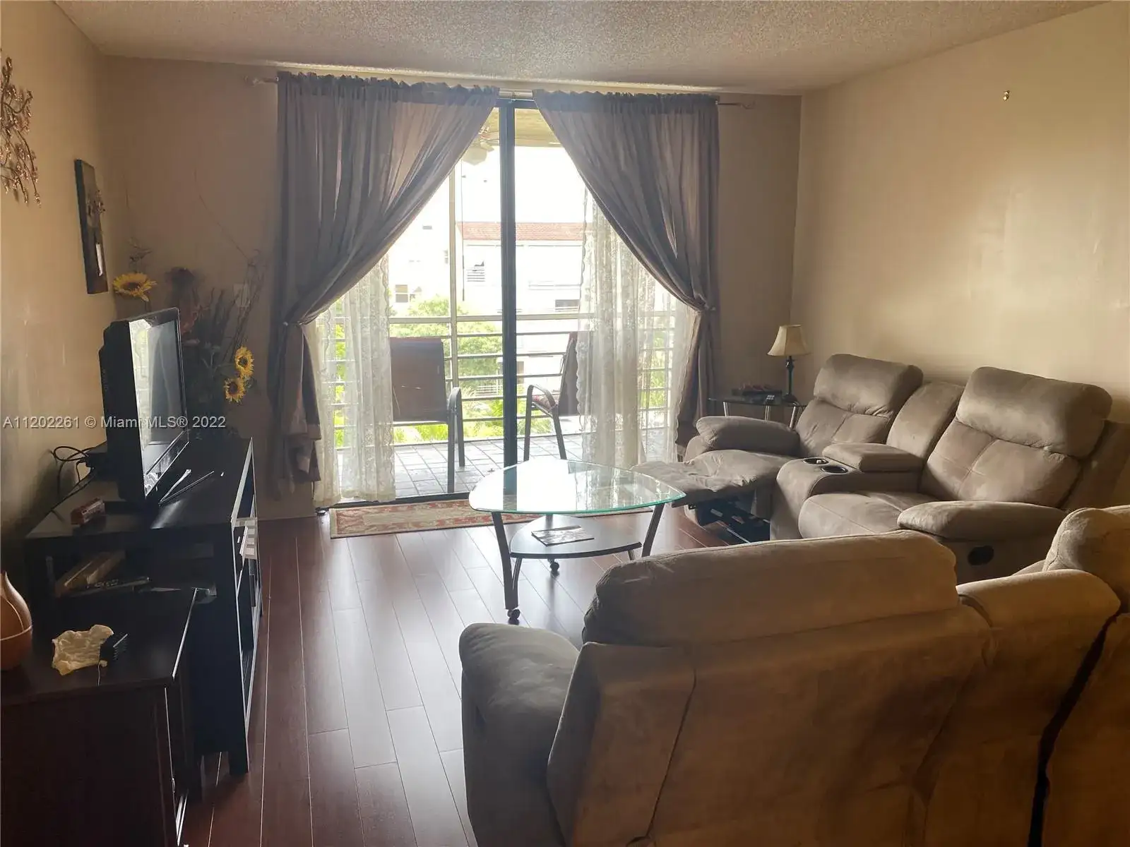 2840 Somerset Dr # 410M, Lauderdale Lakes FL 33311 photo 3