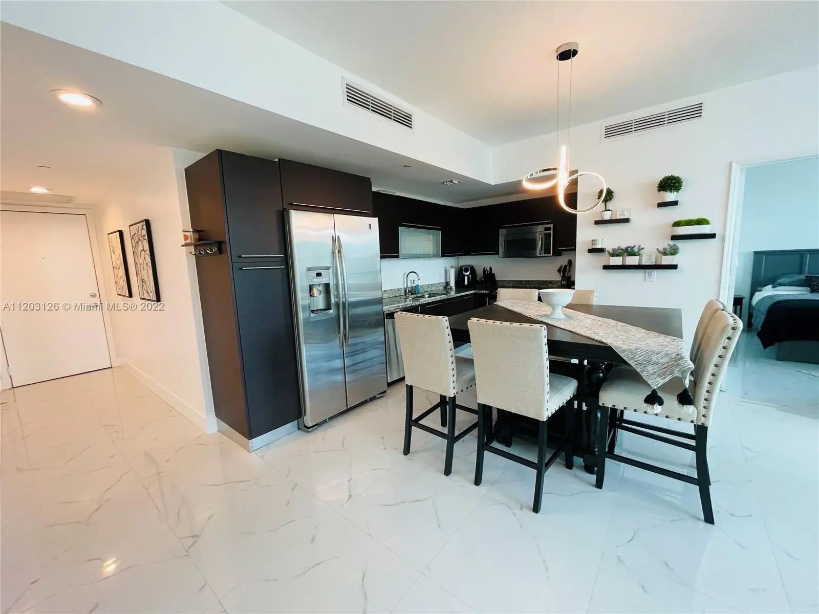 950 Brickell Bay Dr # 3207, Miami FL 33131