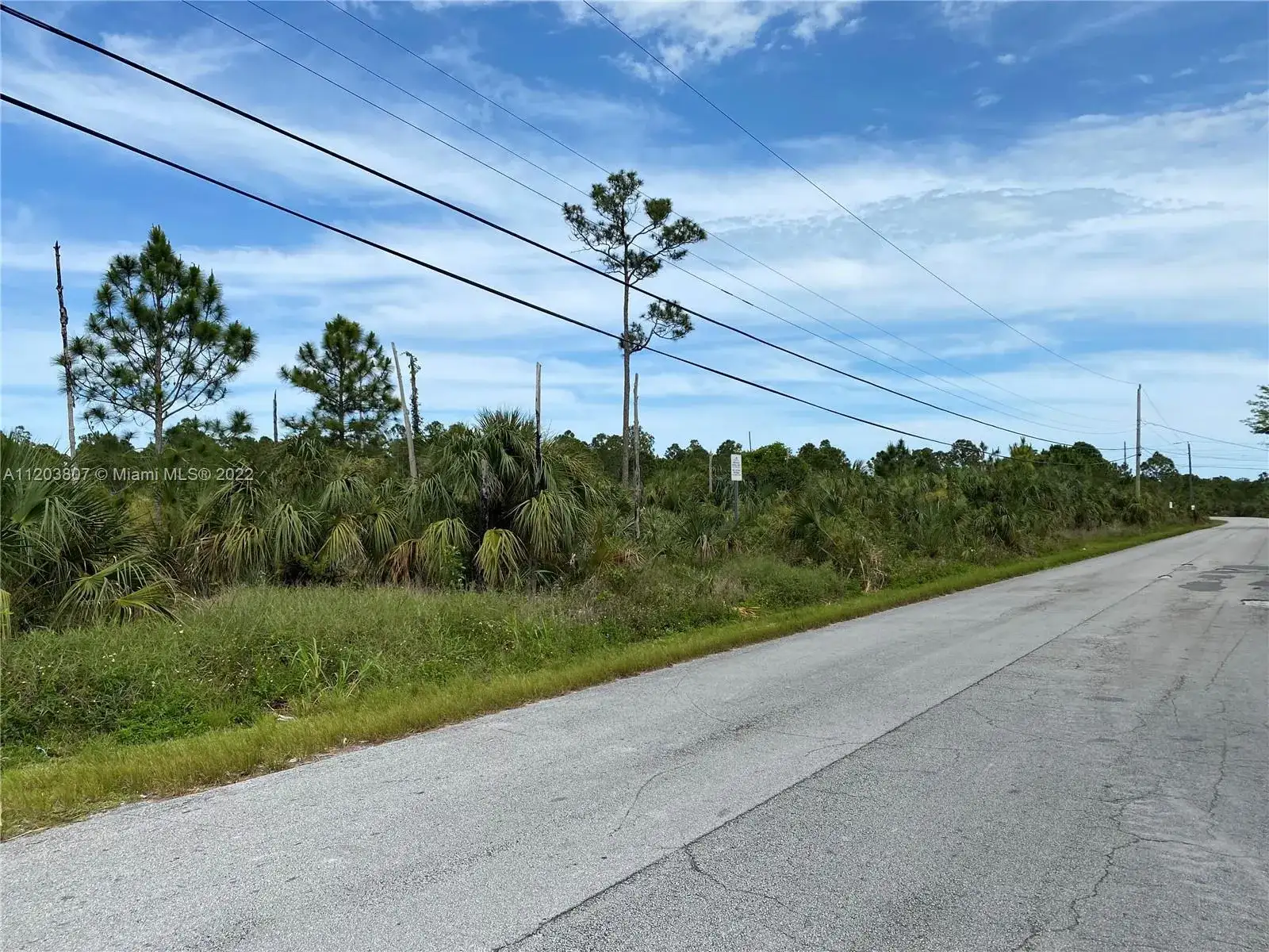 22645 Bailes Rd, Miami FL 33170 photo 2