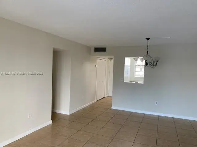 3030 Marcos Dr # T604, Aventura FL 33160