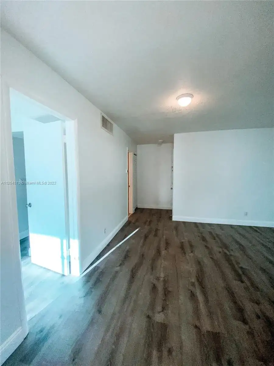 7101 W Sunrise Blvd # A1, Plantation FL 33313 photo 4