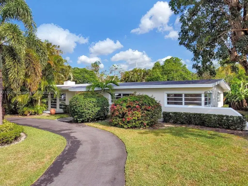 7825 SW 133rd Ter, Pinecrest FL 33156 photo 4